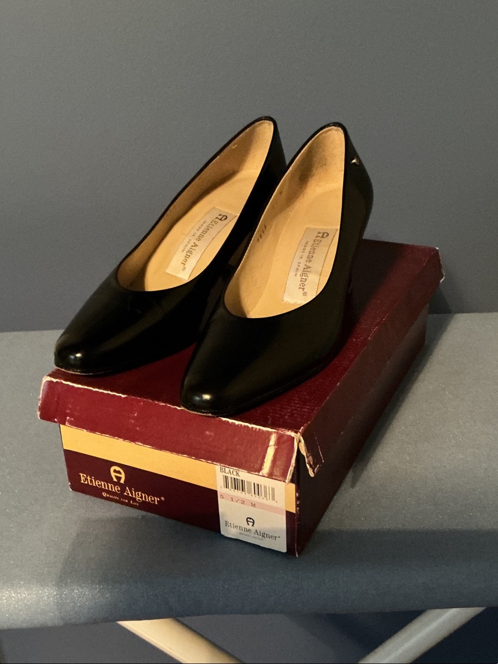 Etienne Aigner Black Leather Pointed-Toe Pumps